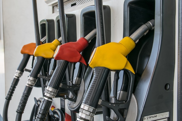 Prezzi carburanti, domenica in dicesa: diesel sotto i 2 euro in quattro Regioni