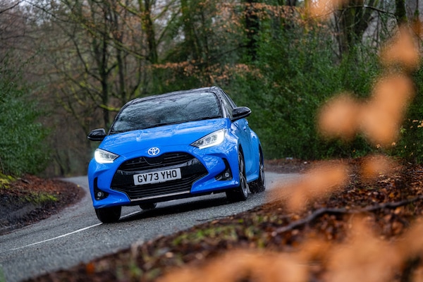 Toyota, le vendite globali scendono per il quarto mese di fila: i motivi del calo