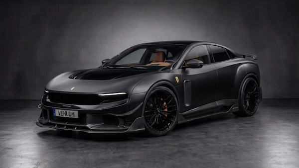 Un'altra Luce, la nuova Ferrari nel vestito più "cattivo" firmato Venuum
