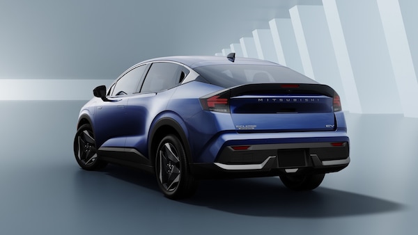 Mitsubishi, il mito Eclipse diventa Sportback. Ma sotto c'è una Leaf
