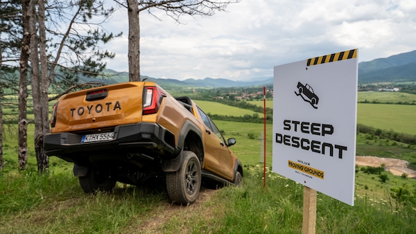Toyota Hilux 2026, inarrestabile come sempre