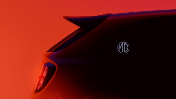 MG lancia la sfida: a Goodwood l'attacco a Renault 5 e Volkswagen ID.Polo
