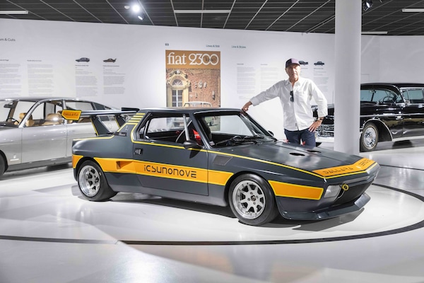 Il mondo dell'auto in... 12 Automobili