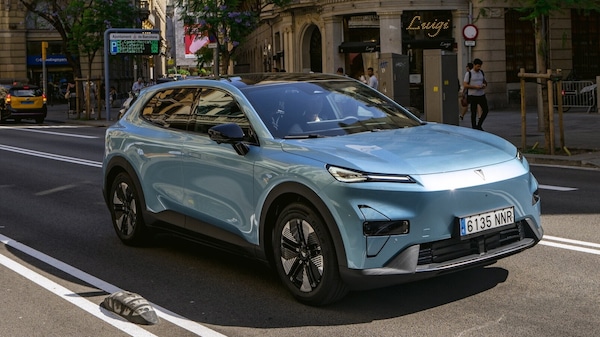Changan Deepal S05 diventa Ultra Hybrid: oltre 1000 km di autonomia nel comfort