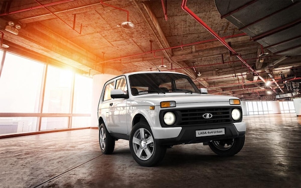 Lada Niva, dopo 50 anni arriva l'airbag sul "fuoristrada del popolo"