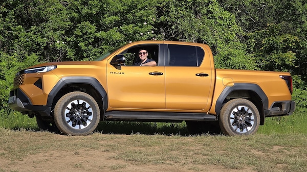 Toyota Hilux 2026, è sempre inarrestabile