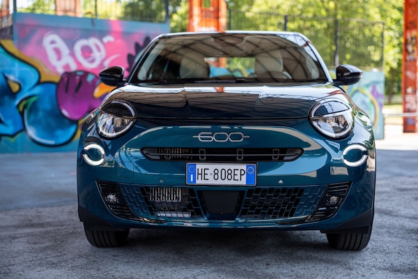 Fiat 600 Turbo 100, su strada col manuale