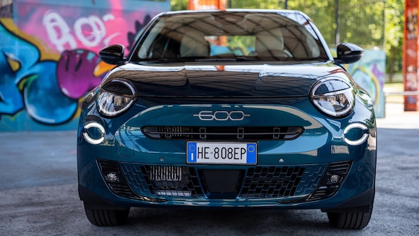 Fiat 600 Turbo 100, su strada col manuale