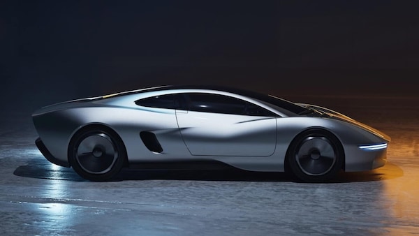 Jaguar, la XJ220 rinasce con Callum ed è più bella dell'originale