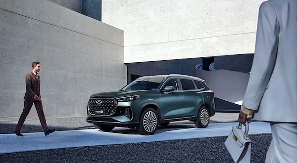 Chery Tiggo 8 PHEV: il SUV plug-in hybrid a sette posti