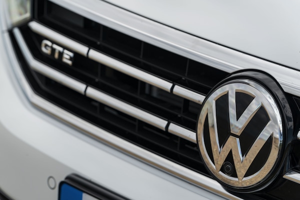 Volkswagen, ladri di stemmi a Londra: ecco perché il logo va a ruba