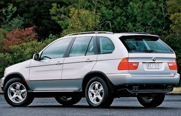 BMW X5 story, da una costola di Serie 5 E39 al futuro a idrogeno