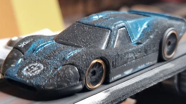 Una Hot Wheels da record: migliaia di km per una piccola Ford GT40

 
