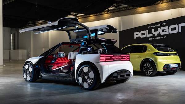 Polygon, la Peugeot del futuro: luci parlanti, sterzo via cavo e ali di gabbiano
