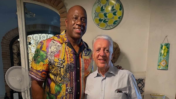 Magic Johnson a Piero Ferrari: "Non posso entrare nelle sue auto"
