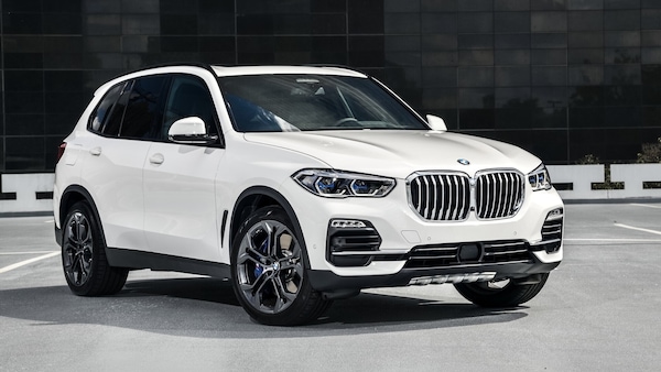 BMW "tarocche", la fabbrica pirata sul Baltico: come i russi aggirano le sanzioni