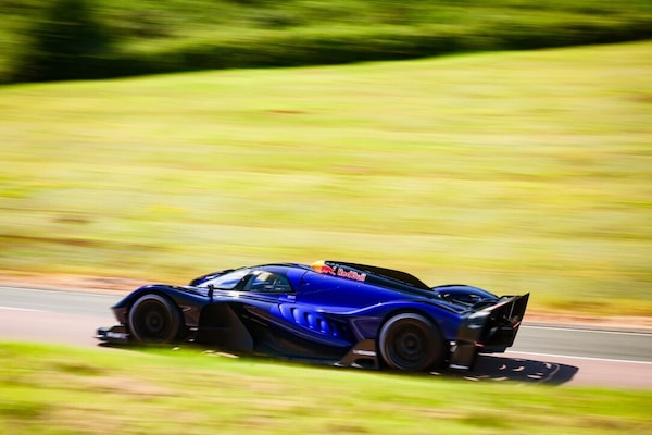 Red Bull RB17 è pronta, a Goodwood con numeri da F1