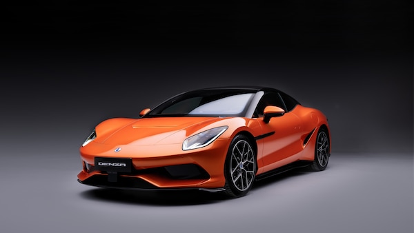 Denza Z, la potenza brutale incontra l'eleganza