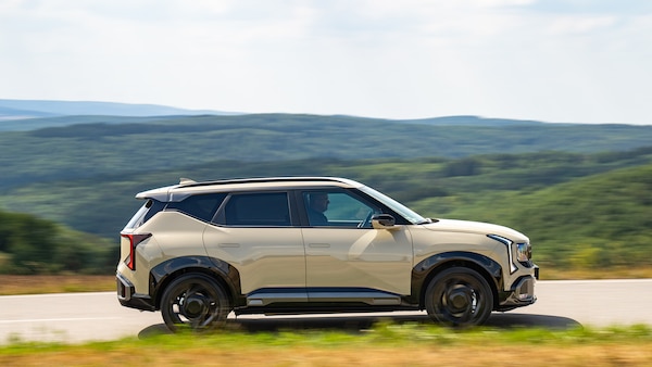 Kia Seltos, spazio a volontà con il turbo benzina