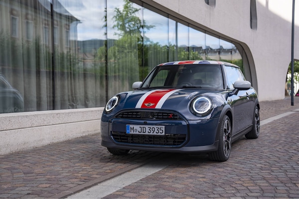 Mini Cooper regina d'Inghilterra, arriva la Oxford Edition