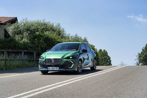 Renault Clio Eco-G 120, prestazioni interessanti e consumi ridotti