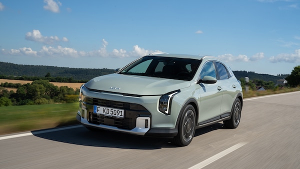 Kia XCeed ha un'altra faccia, il restyling porta maturità e contenuti