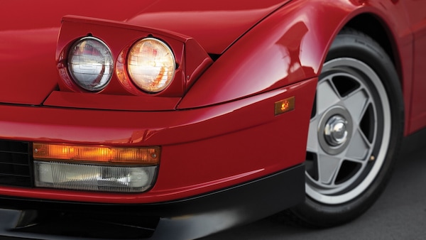 Ferrari, tornano i fari a scomparsa? A Maranello ci hanno già pensato
