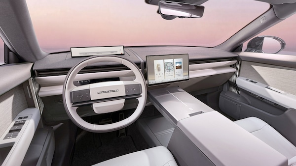 Range Rover GT 2026, ecco gli interni della nuova "Velar" elettrica