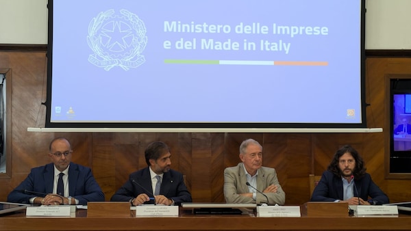 Noleggio sociale al via: canoni agevolati per le famiglie, non solo elettriche