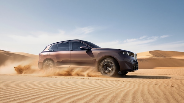BMW X5 e iX5 diventano enormi: arriva la versione a passo lungo, ma solo in Cina
