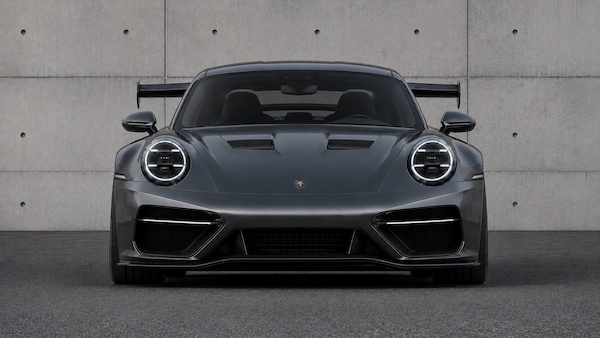 Angelelli Automobili Project 754, la Porsche 911 diventa a motore centrale