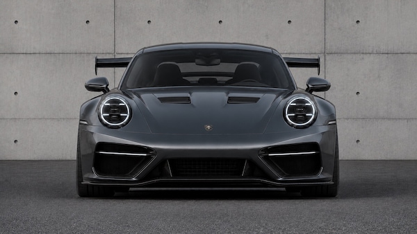 Angelelli Automobili Project 754, la Porsche 911 diventa a motore centrale
