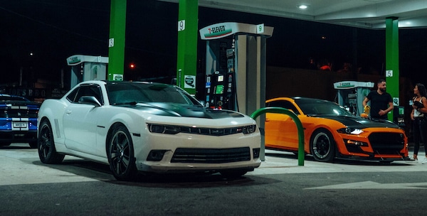 Prezzi carburanti: sconto diesel nullo, la benzina sale. Pagano le sigarette?