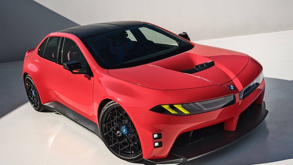 BMW M3, il ritorno del mito si avvicina: nuove foto della Concept Neue Klasse
