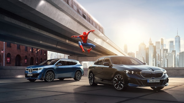 BMW, iX3 e Serie 5 protagoniste nel nuovo film di Spider Man