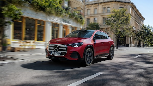 Nuova Mercedes GLA, la terza generazione è più grande e potente. E dà la scossa
