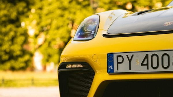 Targhe straniere, stretta dalla Polonia contro i furbetti della RC Auto