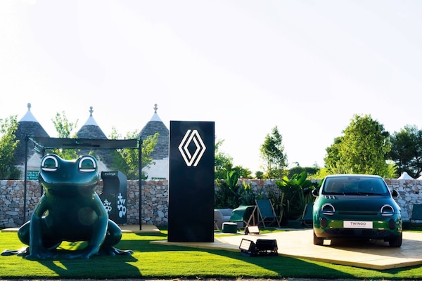 Renault Twingo E-Tech protagonista al Viva! Festival