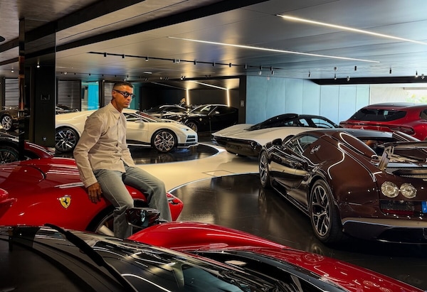 Cristiano Ronaldo, garage epico: CR7 ha supercar per 40 milioni
