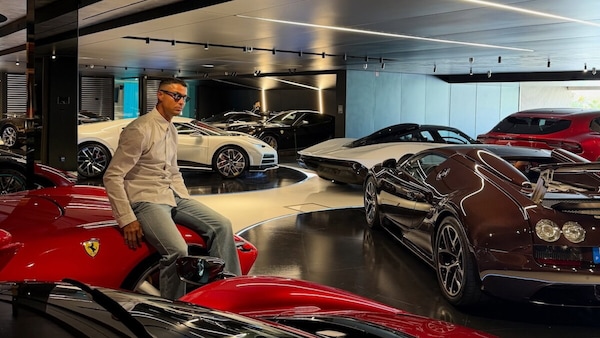 Cristiano Ronaldo, garage epico: CR7 ha supercar per 40 milioni