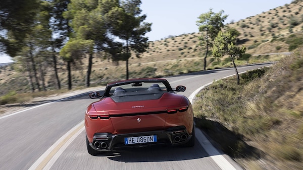Ferrari Amalfi Spider, eleganza e sportività a cielo aperto