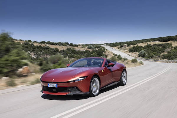 Ferrari Amalfi Spider, nuovo apice di eleganza e sportività