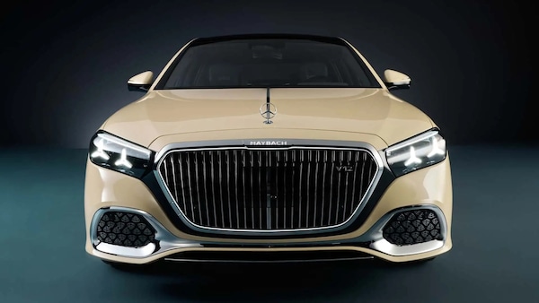 Mercedes-Maybach S 680, l'auto unica di LeBron James in 9 foto