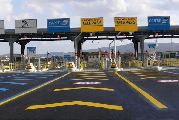 Autostrade: addio code e casello, arriva free flow. Come funziona