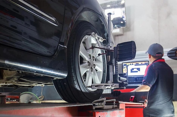 Revisione, serve la Pec? Obbligo anche per comprare l'auto