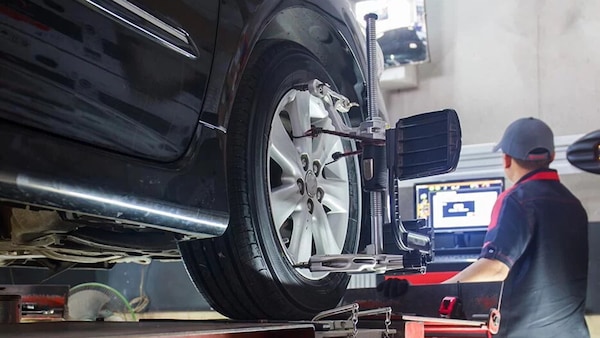 Revisione, serve la Pec? Obbligo anche per comprare l'auto