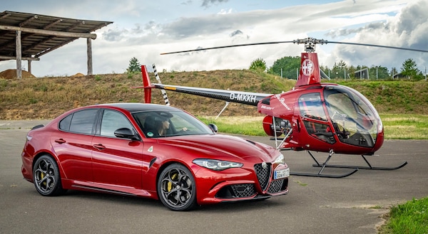 Alfa Romeo, Giulia Quadrifoglio vola con Evocopter ClassiX