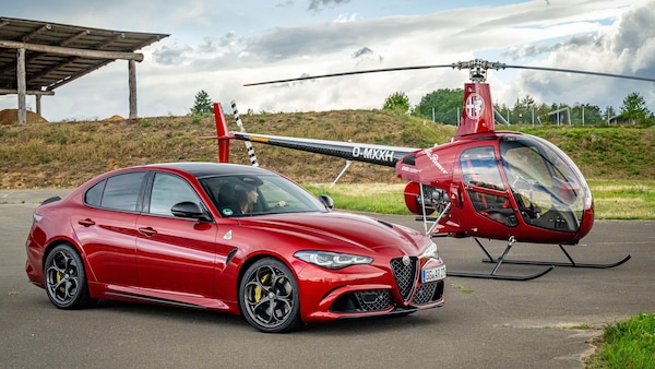 Alfa Romeo, Giulia Quadrifoglio vola con Evocopter ClassiX