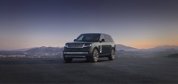 Range Rover Electric, lusso e prestazioni anche a batteria