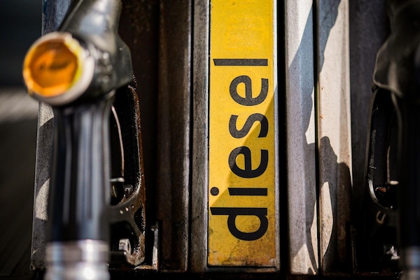 Diesel, nuovo sconto sulle accise. Poi bonus benzina